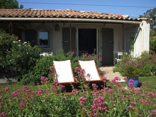 Chambres d'Hôtes et Gîtes Le Mas Mellou Orange  Extérieur photo