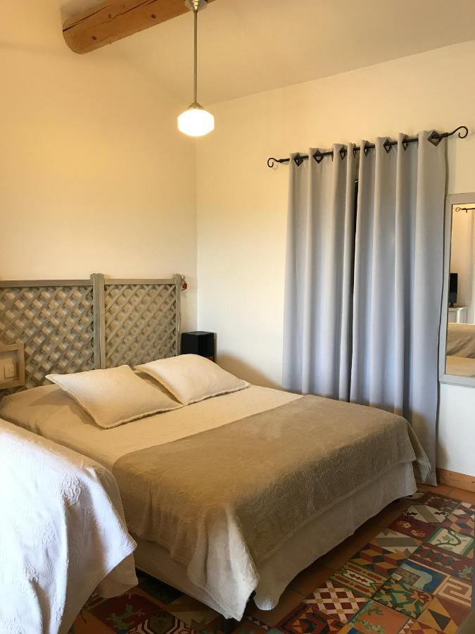 Chambres d'Hôtes et Gîtes Le Mas Mellou Orange  Extérieur photo