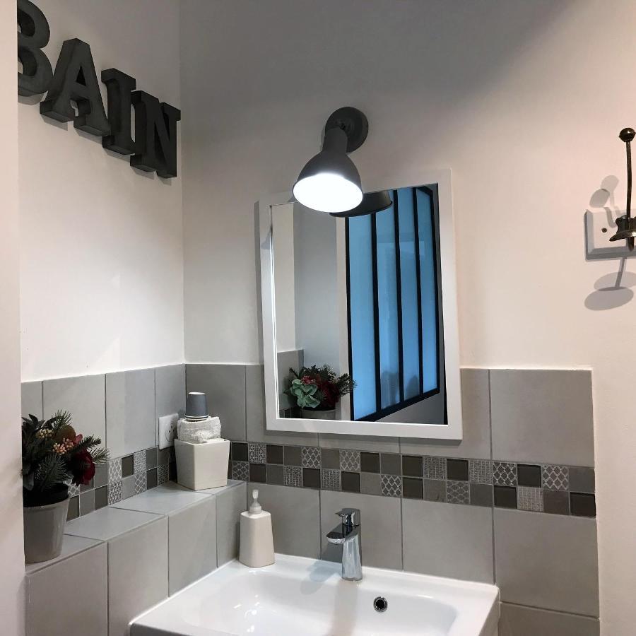Chambres d'Hôtes et Gîtes Le Mas Mellou Orange  Extérieur photo