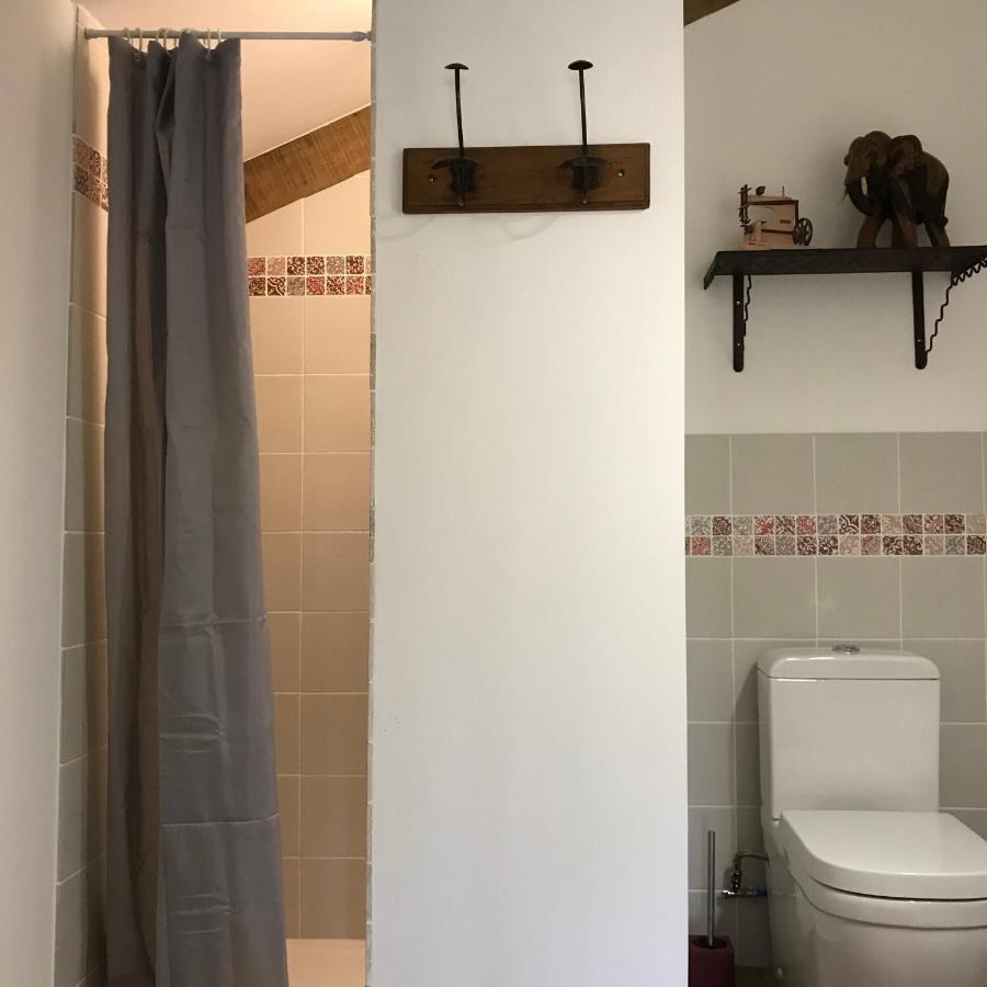 Chambres d'Hôtes et Gîtes Le Mas Mellou Orange  Extérieur photo